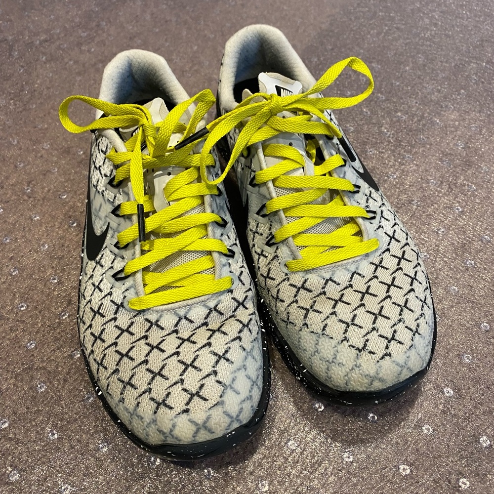 NIKE Metcon 4 Size 7